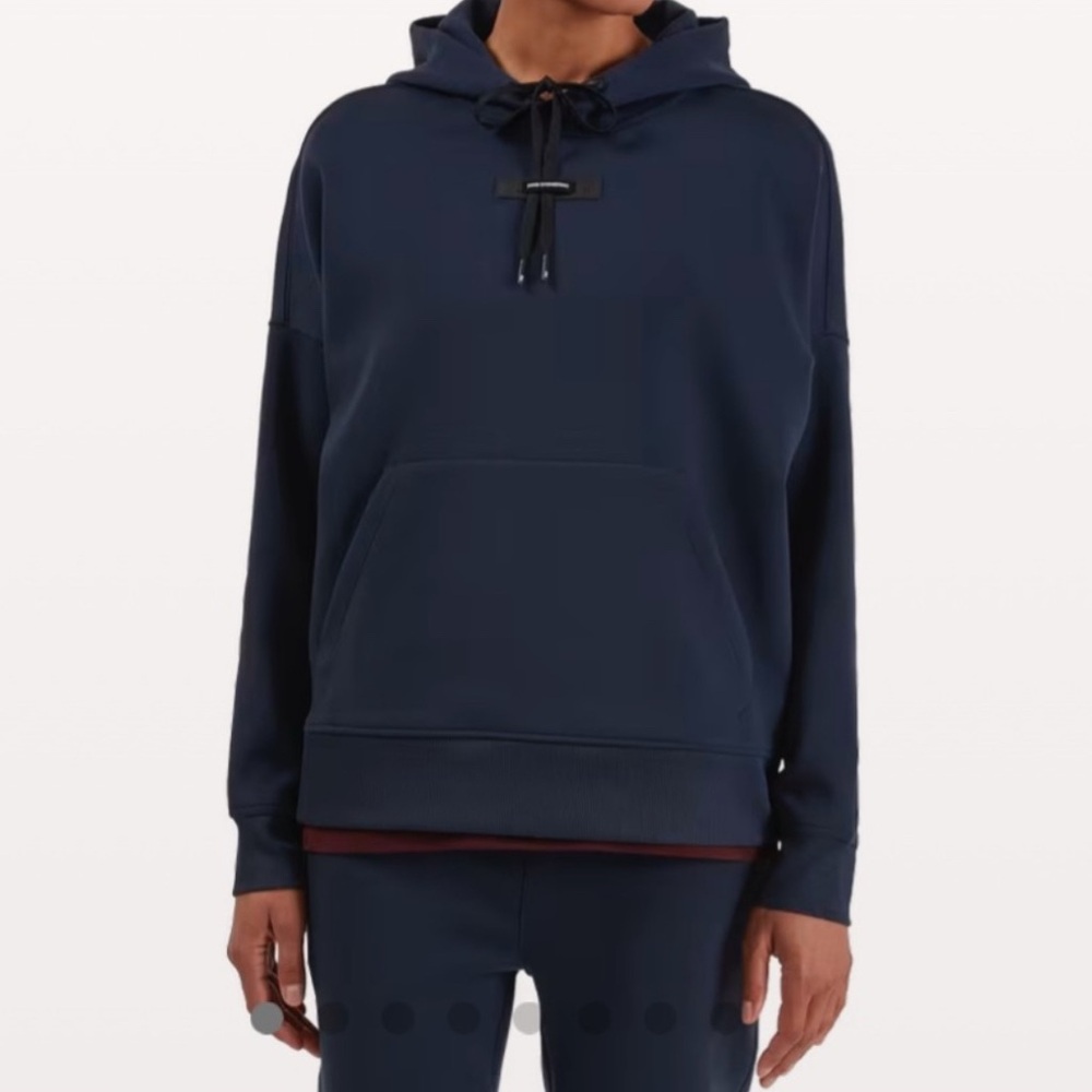 On Running Navy Hoodie